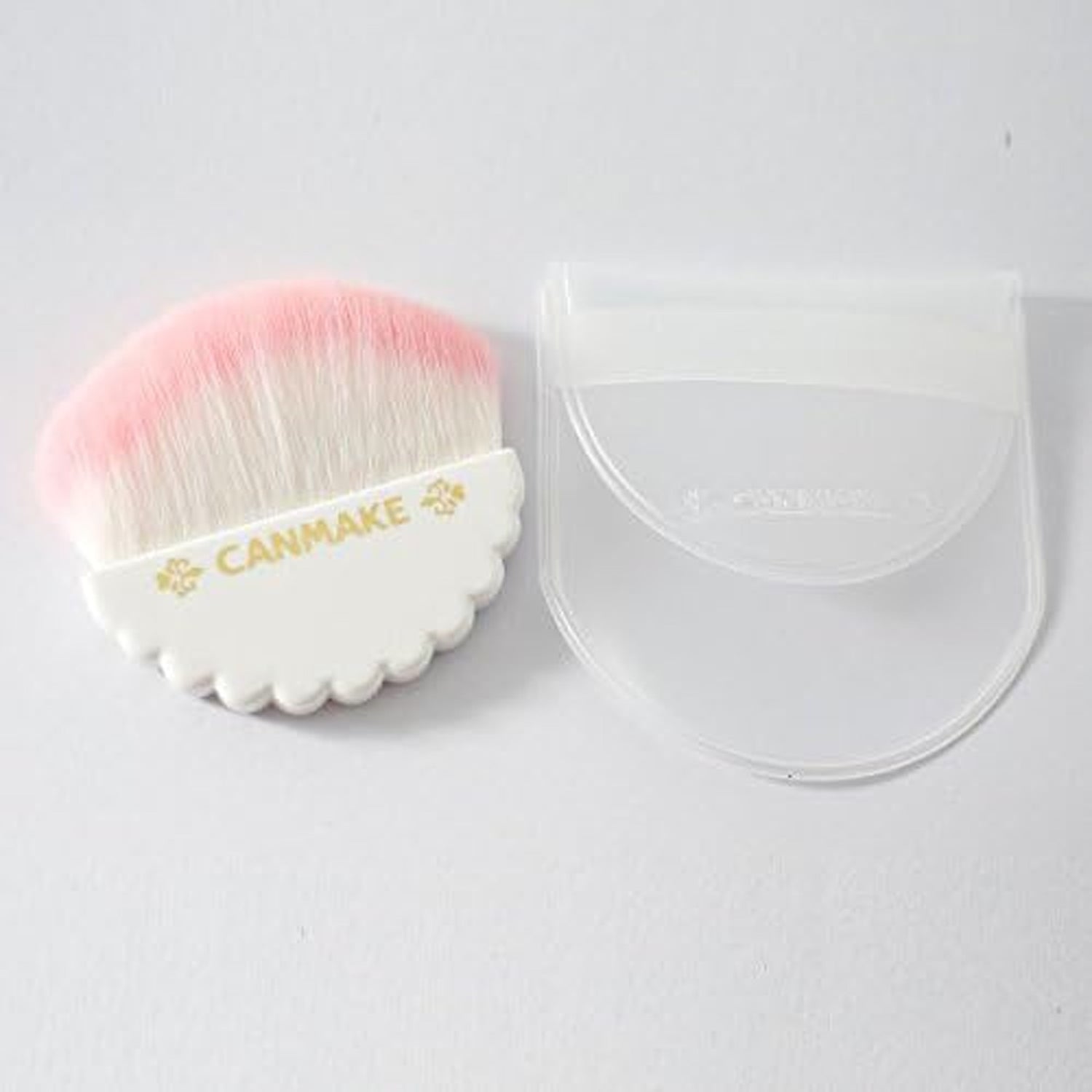 CANMAKE 棉花糖蜜粉刷 