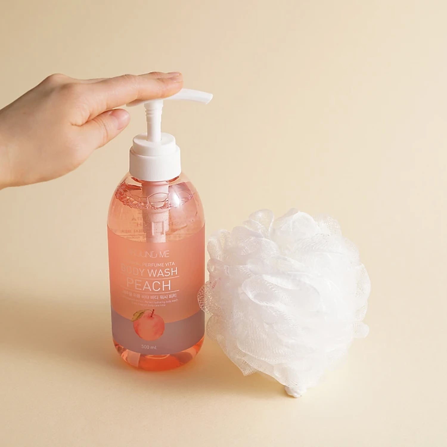 Around Me-Natural Perfume Vita Body Wash Peach 500ml