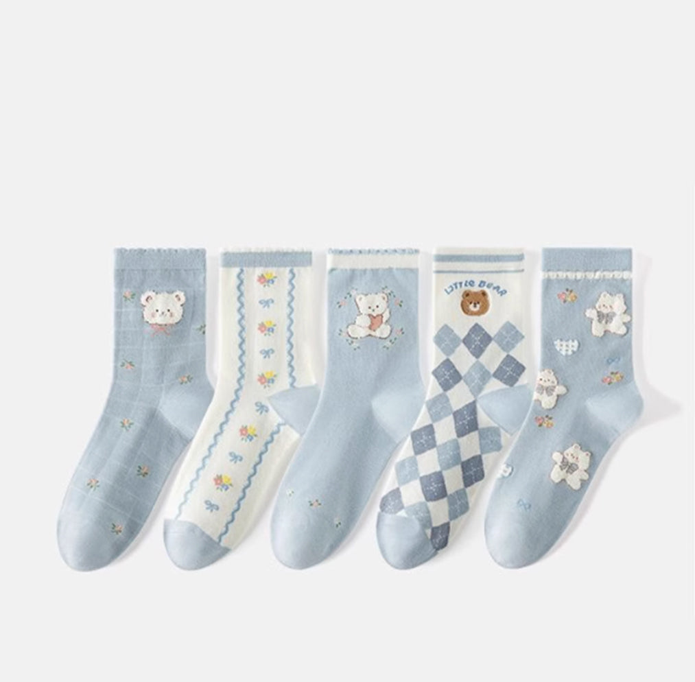 Add a soothing and stylish touch to your sock collection with the Caramella Blue Series.