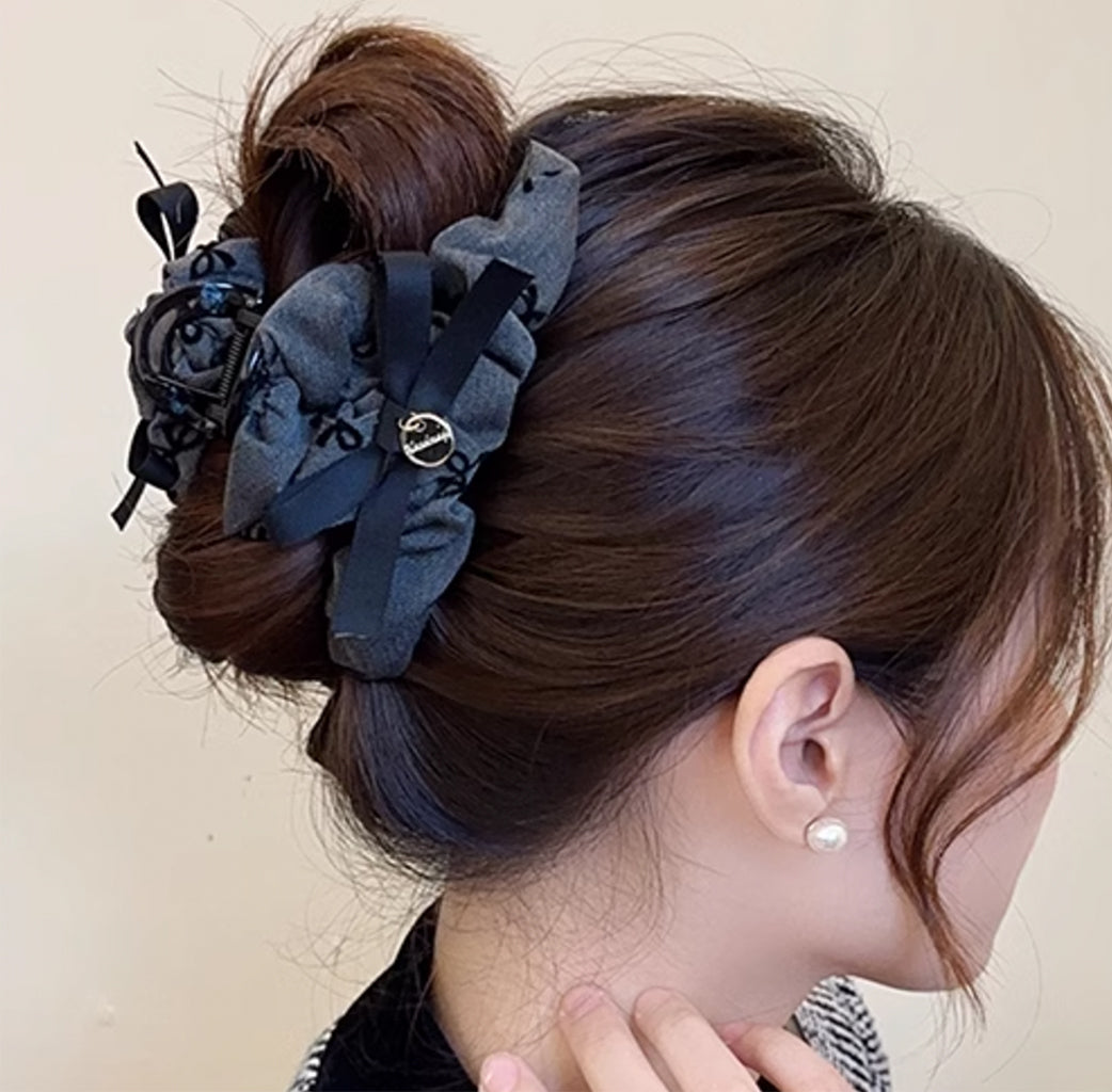 Embroidery Hair Claw